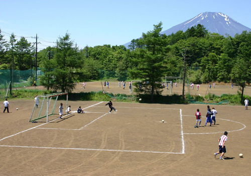 山梨県山中湖　大富士荘の私有グラウンド