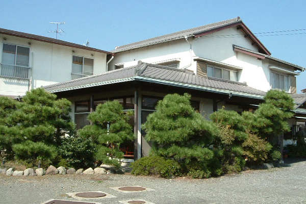 静岡県三保松原　旅館 伯梁(はくりょう)の外観