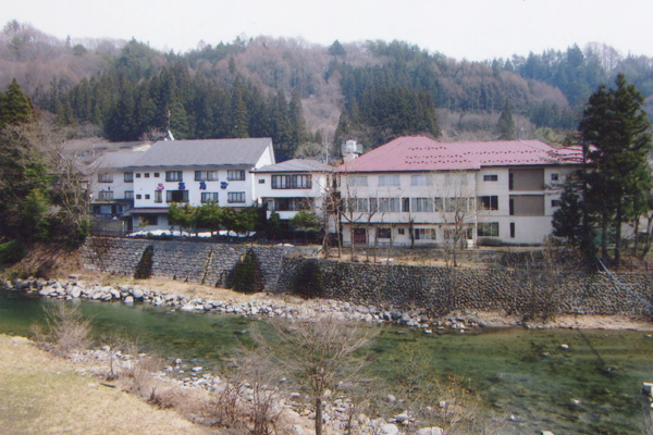 群馬県尾瀬・片品　旅館あたごの外観