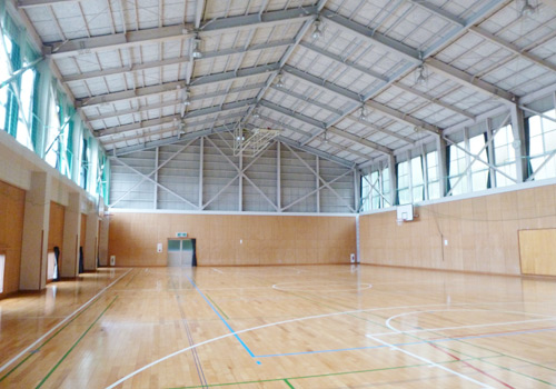 千葉県富浦　光﨑館の体育館