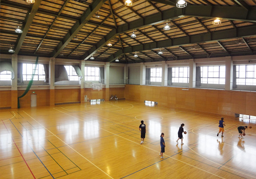 千葉県白子ホテル東天光 体育館アリーナ
