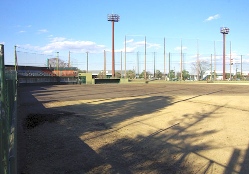 旭スポーツの森公園野球場