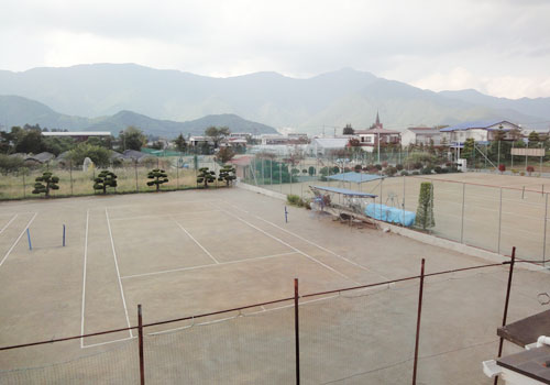 山梨県河口湖月山荘 テニスコート