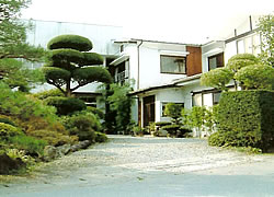 山梨県河口湖　民宿松風の外観