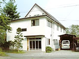山梨県 河口湖 民宿 松風の音楽ホール外観