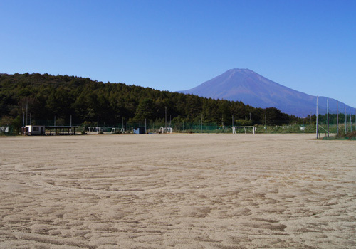 山梨県山中湖　グリーンヒルズニューみなみの私有グラウンド