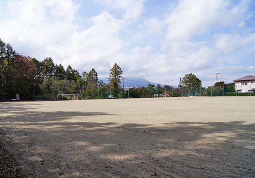 山梨県山中湖　グリーンヒルズニューみなみの私有グラウンド