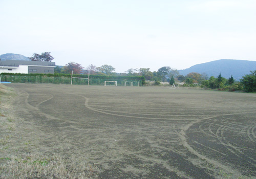 山梨県山中湖　至誠荘の私有グラウンド