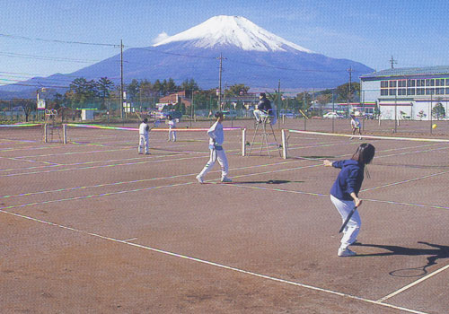 向山ロッヂ　テニスコート