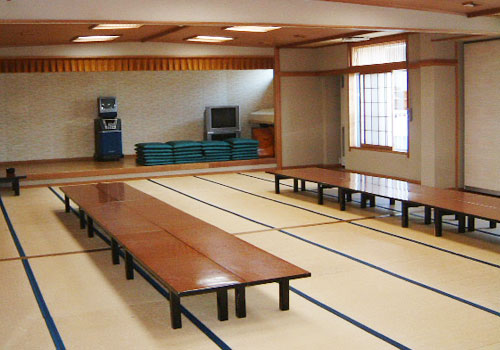 静岡県三保松原の伯梁の私有会議室(広間)